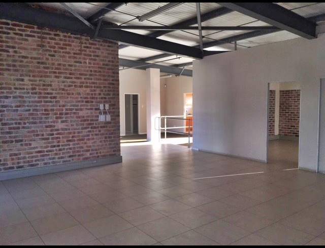 388M² WAREHOUSE RENTED IN CAPRICORN
